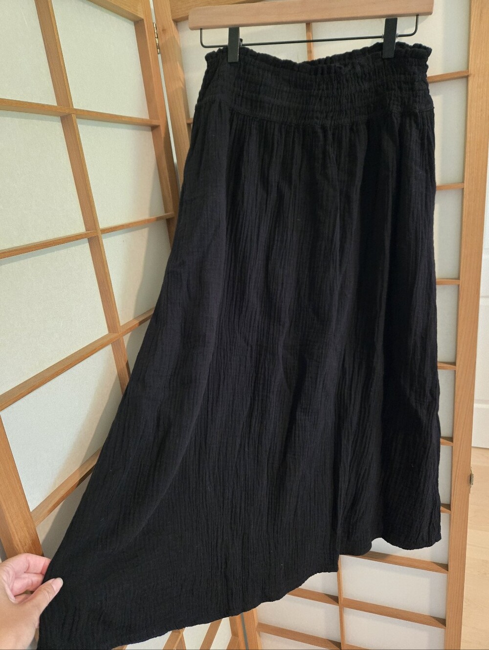 Aritzia x Little Moon Black Smocked-Waist Maxi Skirt - 2 Pieces M